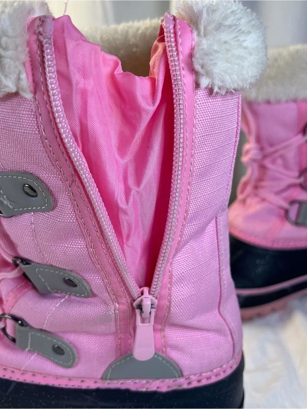 Dream Pairs Girls sz4 Pink&Black Winter Snow Boots Faux Fur Trim Glitter Zip&Tie